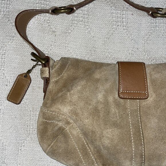Vintage Y2K Coach Hobo Soho Buckle Flap Shoulder Bag Tan Brown Suede Leather - Picture 11 of 13